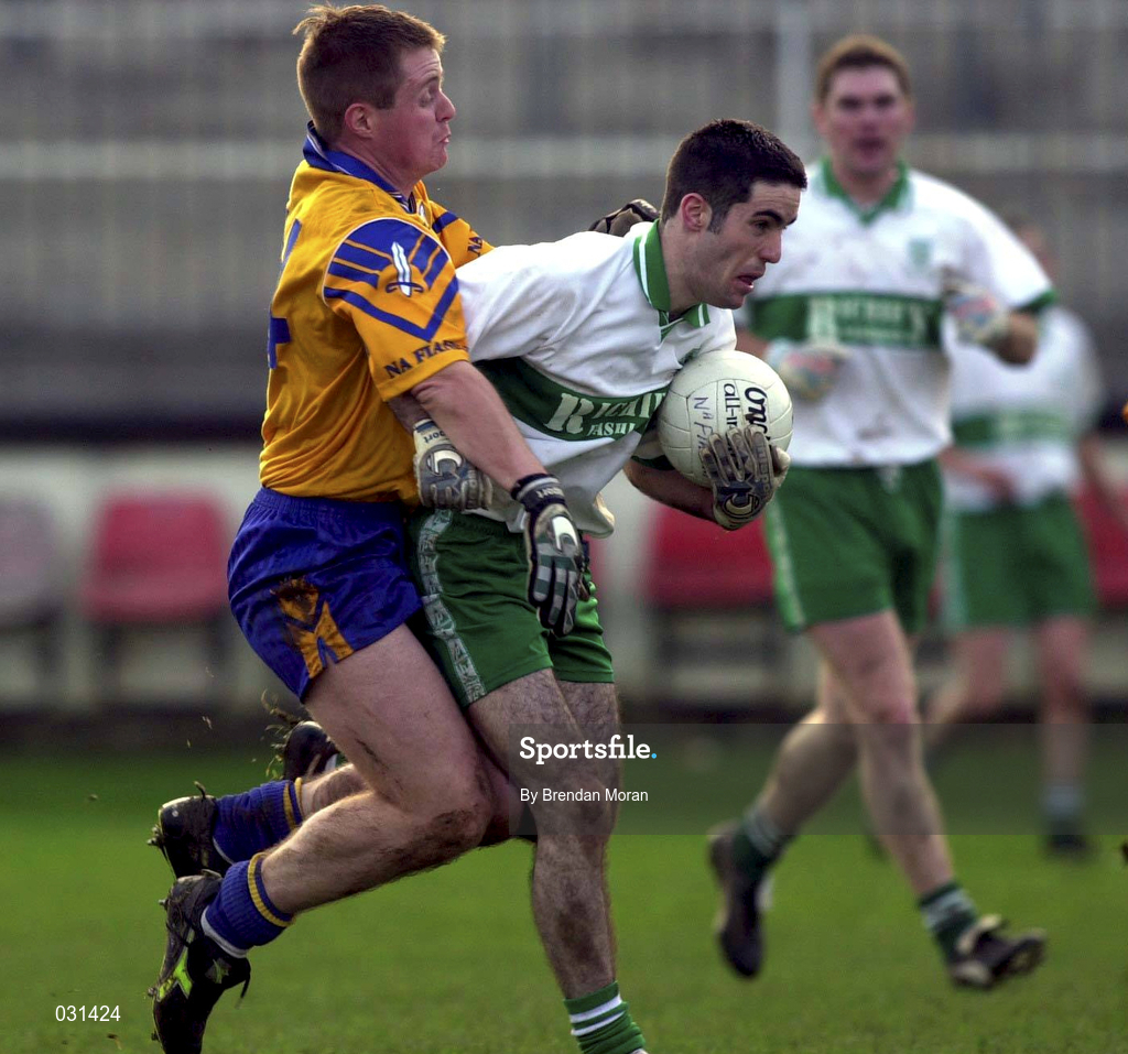 21 November 1999; Aidan Fennelly of Portlaoise in action against Des Macken of Na Fianna during the AIB Leinster Senior Club Football Championship Semi-Final match Na Fianna and Portlaoise at St Conleth's Park in Newbridge, Kildare. Photo by Brendan Moran/Sportsfile