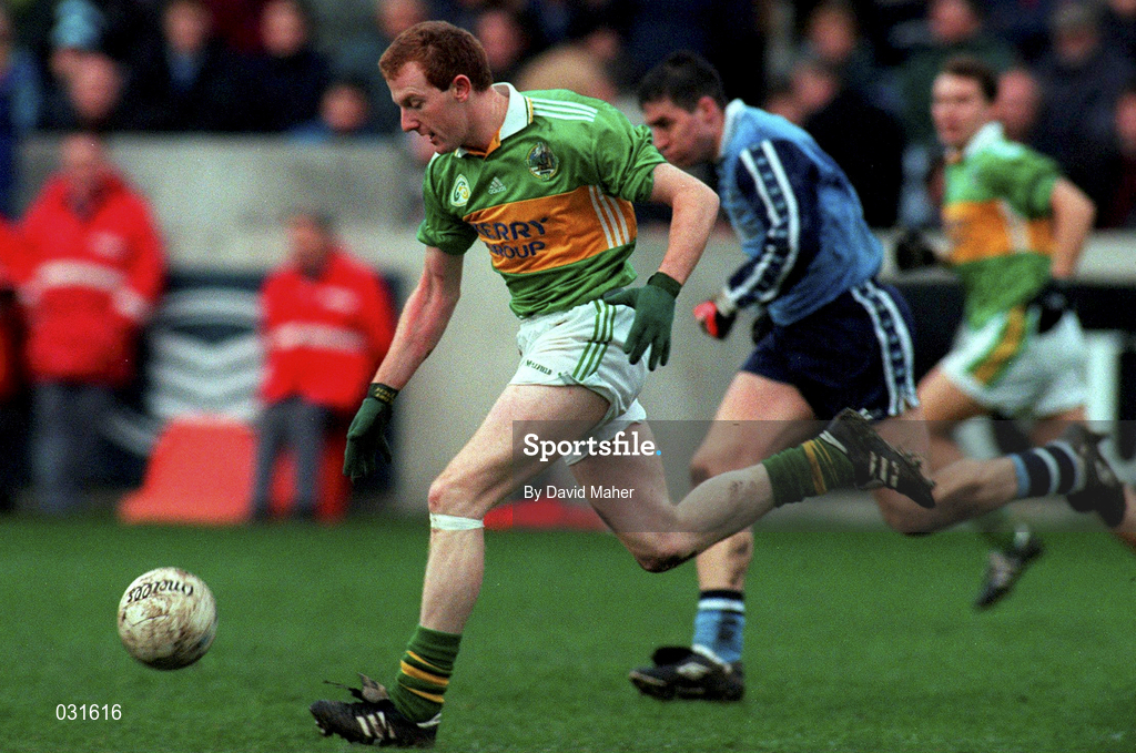 28 November 1999; Liam Hassett of Kerry during the Church & General National Football League match between Dublin and Kerry at Parnell Park in Dublin. Photo by David Maher/Sportsfile