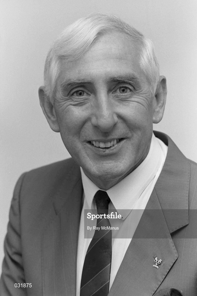 13 September 1988; Ronnie Delany during a portrait session. Photo by Ray McManus/Sportsfile