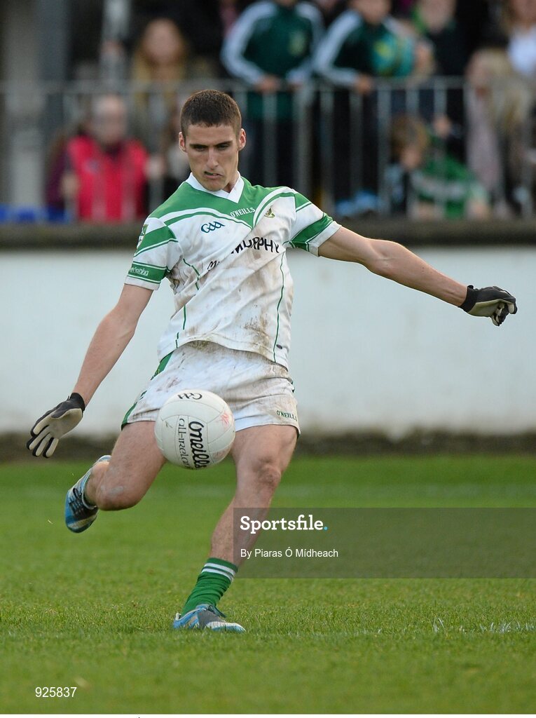 19 October 2014; Éanna O'Connor, Moorefield, scores a point from a free. Kildare County Senior Football Championship Final, Sarsfields v Moorefield, St Conleth's Park, Newbridge, Co. Kildare. Picture credit: Piaras Ó Mídheach / SPORTSFILE