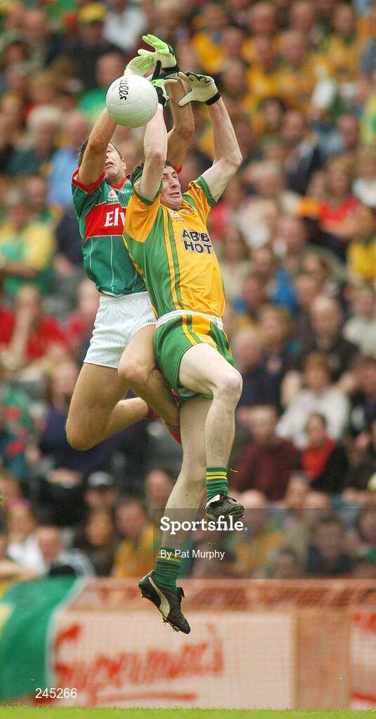 22 April 2007; Ciaran Bonner, Donegal, in action against Pat Harte, Mayo. Allianz National Football League, Division 1 Final, Mayo v Donegal, Croke Park, Dublin. Picture credit: Pat Murphy / SPORTSFILE