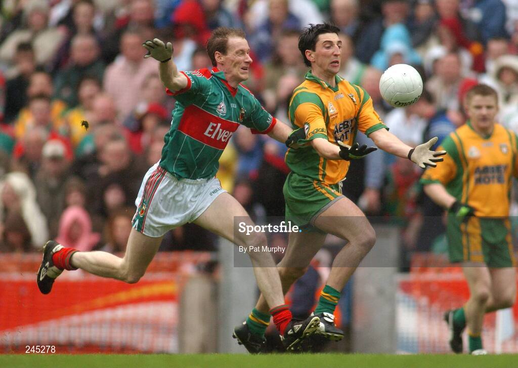 22 April 2007; Michael Hegarty, Donegal, in action against James Nallen, Mayo. Allianz National Football League, Division 1 Final, Mayo v Donegal, Croke Park, Dublin. Picture credit: Pat Murphy / SPORTSFILE
