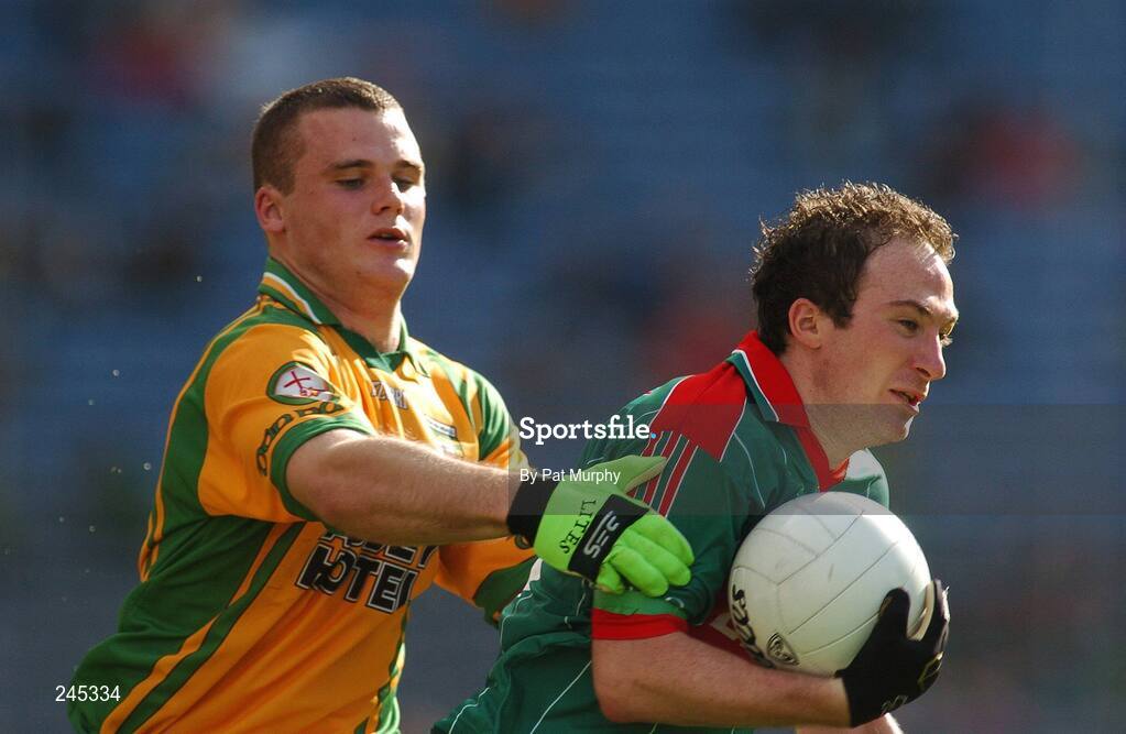 22 April 2007; Alan Dillon, Mayo, in action against Neil McGee, Donegal. Allianz National Football League, Division 1 Final, Mayo v Donegal, Croke Park, Dublin. Picture credit: Pat Murphy / SPORTSFILE