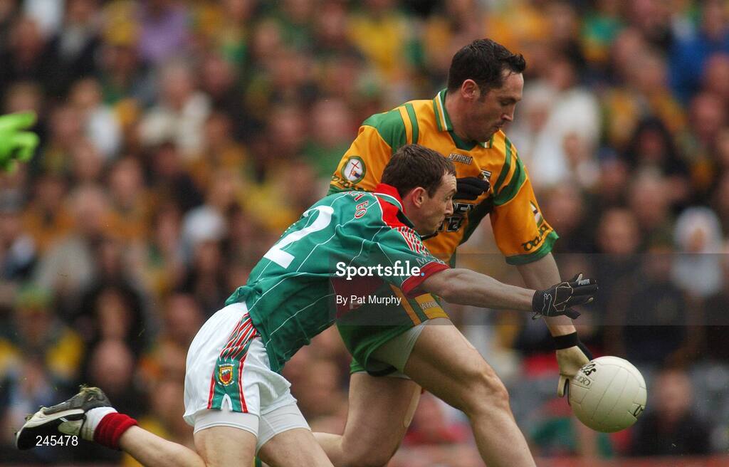 22 April 2007; Brendan Devenney, Donegal, in action against Keith Higgins, Mayo. Allianz National Football League, Division 1 Final, Mayo v Donegal, Croke Park, Dublin. Picture credit: Pat Murphy / SPORTSFILE