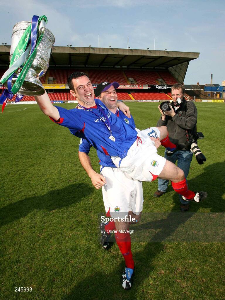 28 April 2007; Linfields Jim Ervin and Glen Ferguson celebrate with the Gibson cup. Carnegie Premier League, Linfield v Crusaders, Windsor Park, Belfast, Co. Antrim. Picture credit; Oliver McVeigh / SPORTSFILE