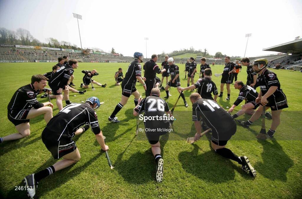 29 April 2007; The Sligo squad warm up before the start of the game. Allianz National Hurling League, Division 3 Final, Roscommon v Sligo, Kingspan Breffni Park, Co. Cavan. Picture credit: Oliver McVeigh / SPORTSFILE