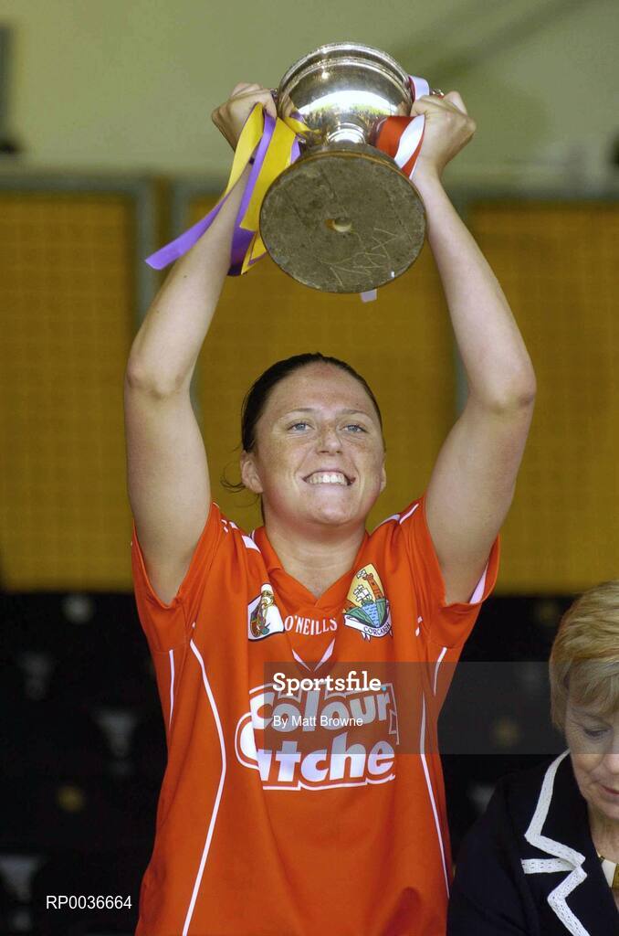 6 May 2007; Gemma O'Connor, Cork, captain lifts the cup after the win against Wexford. Camogie National League Division 1A Final, Cork v Wexford, Nowlan Park, Co. Kilkenny. Picture credit: Matt Browne / SPORTSFILE