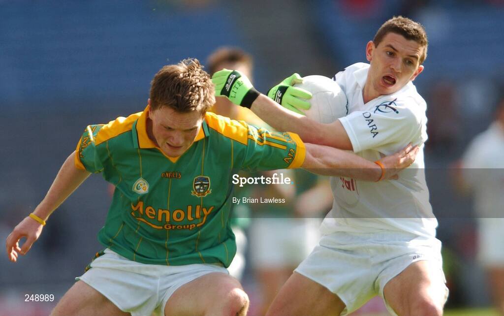 20 May 2007; Eamon Callaghan, Kildare, in action against Caoimhin King, Meath. Bank of Ireland Leinster Senior Football Championship, Meath v Kildare, Croke Park, Dublin. Picture credit: Brian Lawless / SPORTSFILE