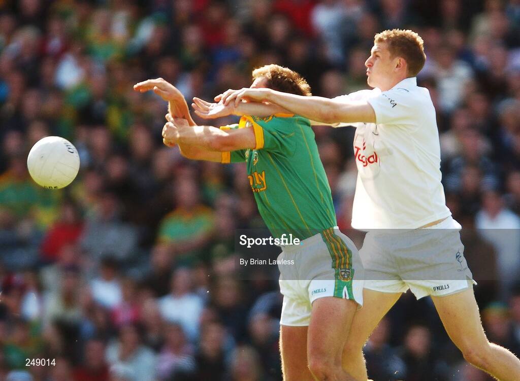 20 May 2007; Darren Fay, Meath, in action against Jason Phillips, Kildare. Bank of Ireland Leinster Senior Football Championship, Meath v Kildare, Croke Park, Dublin. Picture credit: Brian Lawless / SPORTSFILE