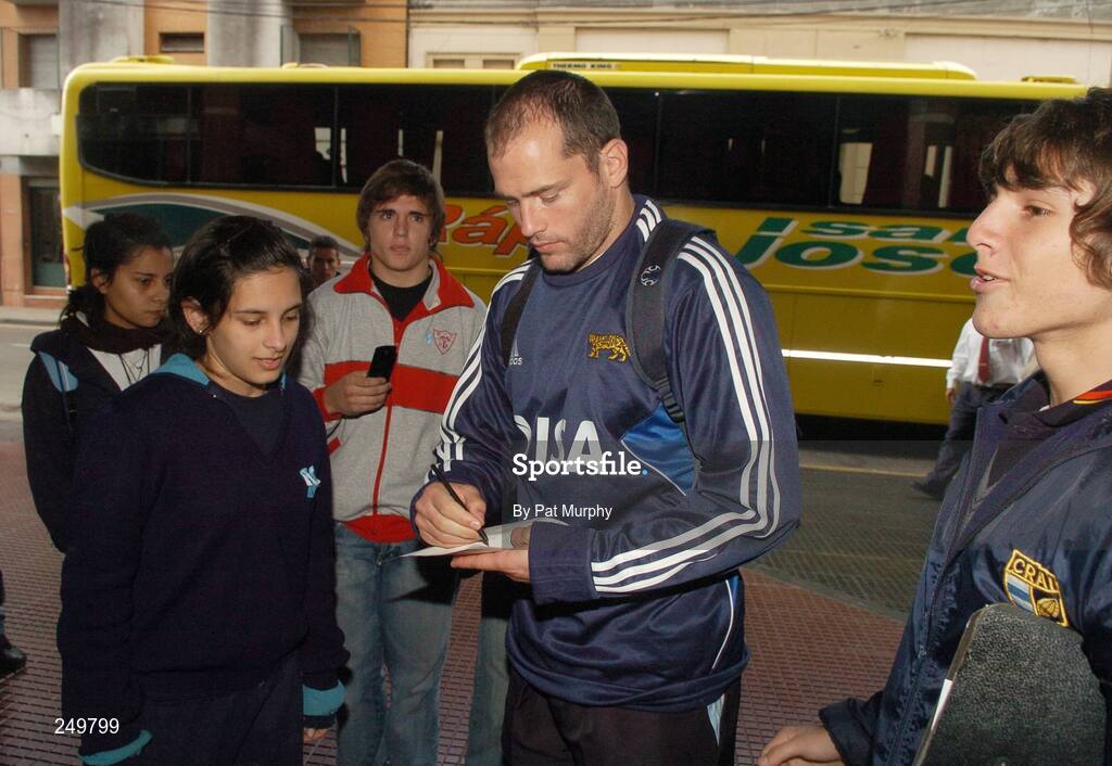 24 May 2007; Argentina's Felipe Contepomi signs autographs for local children on his arrival at the team hotel. Holiday Inn Hotel, Santa Fe, Argentina. Picture credit: Pat Murphy / SPORTSFILE