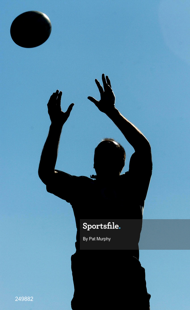 25 May 2007; Keith Gleeson wins possession in a line-out during the Captain's Run. Santa Fe Rugby Club, Santa Fe, Argentina. Picture credit: Pat Murphy / SPORTSFILE
