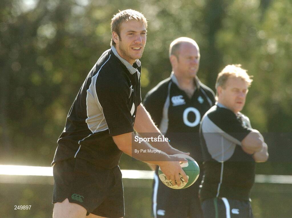 25 May 2007; Stephen Ferris in action during the Captain's Run while head coach Eddie O'Sullivan, right, looks on. Santa Fe Rugby Club, Santa Fe, Argentina. Picture credit: Pat Murphy / SPORTSFILE