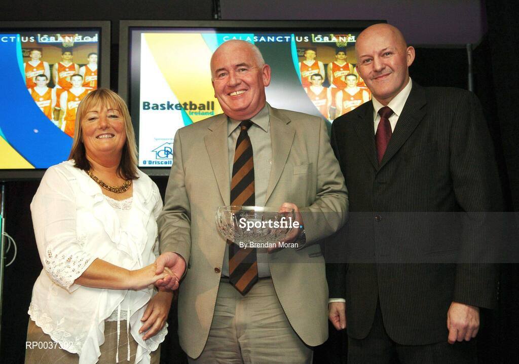 26 May 2007; Joe Harrison, Calasanctus College, Oranmore, Co. Galway, is presented with the Boys School of the Year award by Ardene O'Neill, left, and Tony Colgan, President of Basketball Ireland. Basketball Ireland Annual Awards 2007, Citywest Hotel, Conference, Leisure & Golf Resort, Saggart, Co Dublin. Picture credit: Brendan Moran / SPORTSFILE