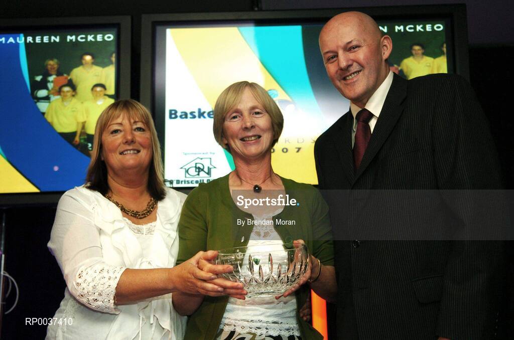 26 May 2007; Maureen McKeown, Carrick on Shannon, Co. Leitrim, is presented with the Tom Collins award by Ardene O'Neill, left, and Tony Colgan, President of Basketball Ireland. Basketball Ireland Annual Awards 2007, Citywest Hotel, Conference, Leisure & Golf Resort, Saggart, Co Dublin. Picture credit: Brendan Moran / SPORTSFILE