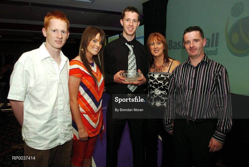 26 May 2007; At the Basketball Ireland annual awards, from left, Craig Duggan, Jamie Dupuy, Shane Duggan, Joanne Duggan and Paul Duggan, all from Cork. Basketball Ireland Annual Awards 2007, Citywest Hotel, Conference, Leisure & Golf Resort, Saggart, Co Dublin. Picture credit: Brendan Moran / SPORTSFILE