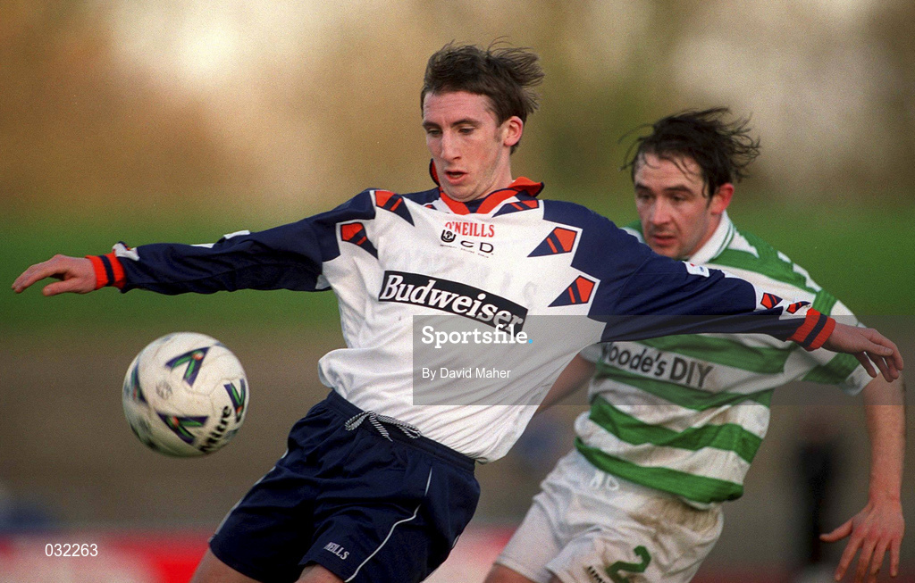 23 January 2000; Eoin Bennis of UCD in action against Matt Britton of Shamrock Rovers during the Eircom League Premier Division match between Shamrock Rovers and UCD at Morton Stadium in Santry, Dublin. Photo by David Maher/Sportsfile