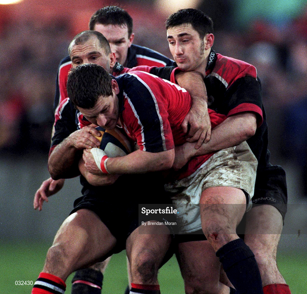 8 January 2000; Munster's Jason Holland during the Heineken Cup Pool 4 Round 5 match between Munster and Saracens at Thomond Park in Limerick. Photo by Brendan Moran/Sportsfile