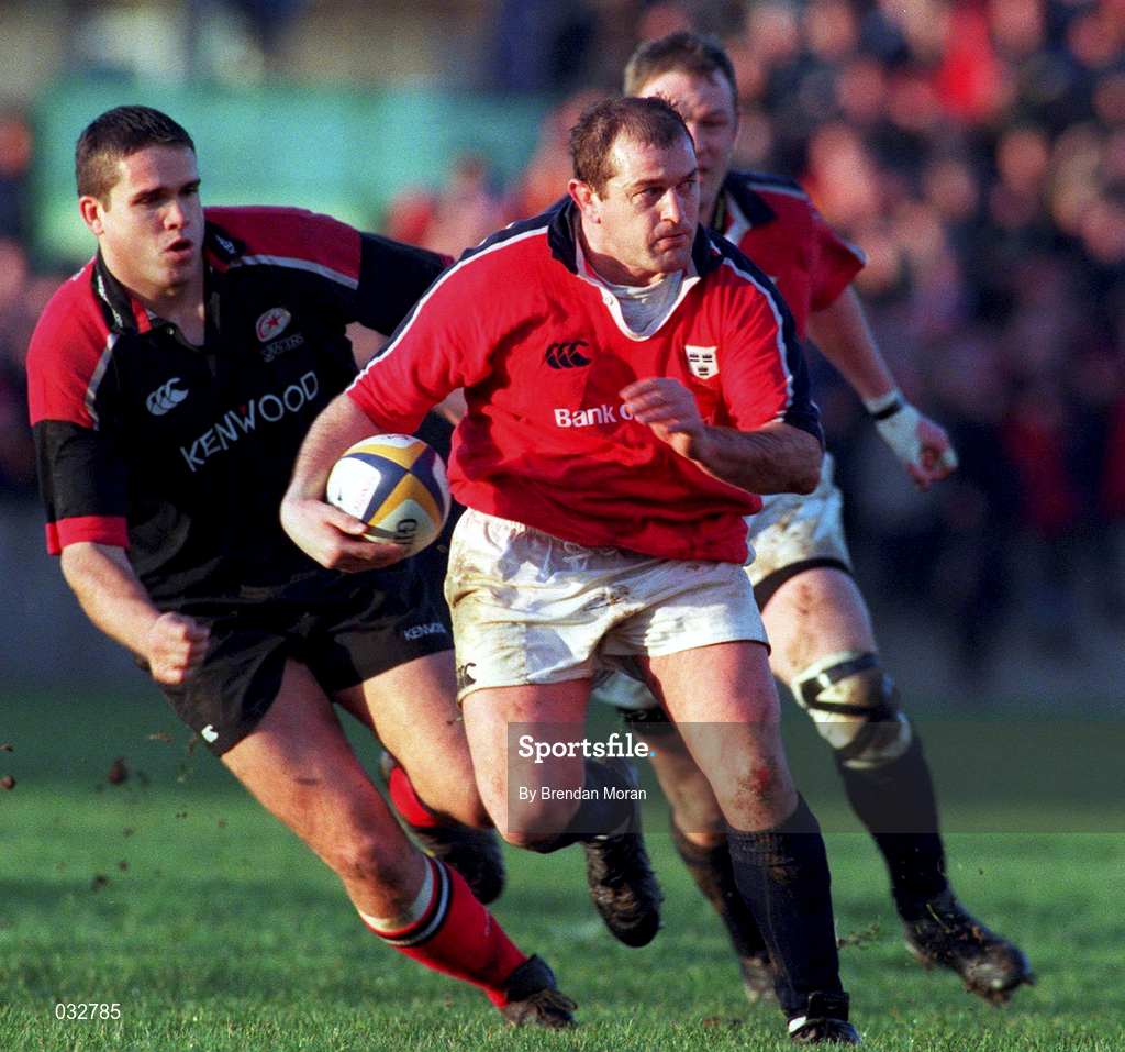 8 January 2000; Peter Clohessy of Munster in action against Nick Walsh of Saracens during the Heineken Cup Pool 4 Round 5 match between Munster and Saracens at Thomond Park in Limerick. Photo by Brendan Moran/Sportsfile