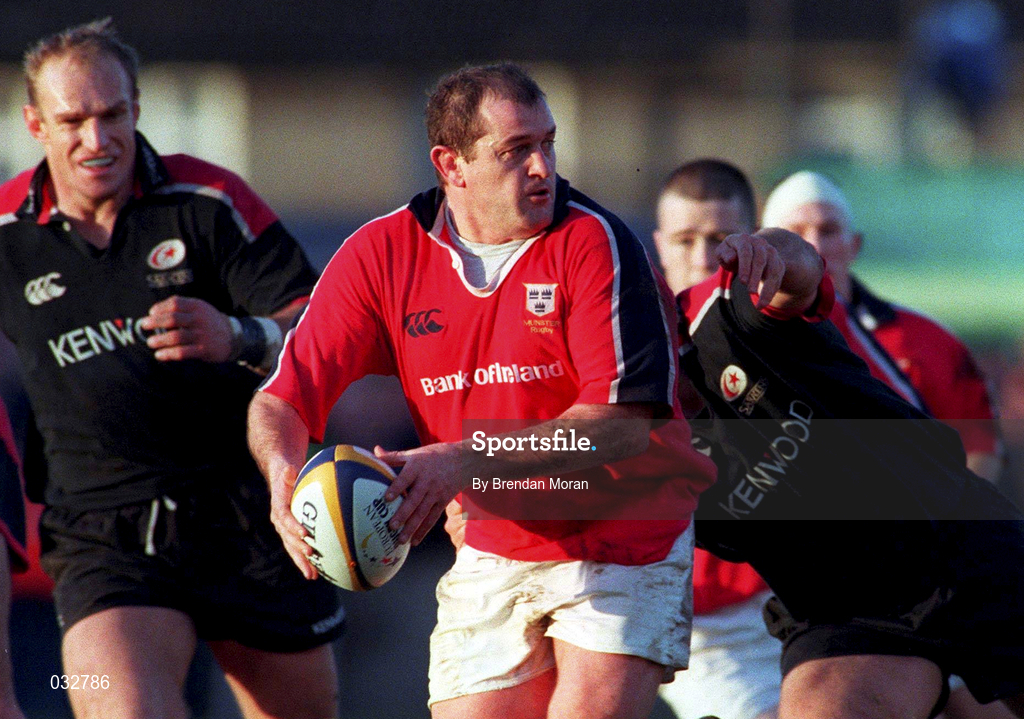 8 January 2000; Peter Clohessy of Munster in action against Nick Walsh of Saracens, right, during the Heineken Cup Pool 4 Round 5 match between Munster and Saracens at Thomond Park in Limerick. Photo by Brendan Moran/Sportsfile