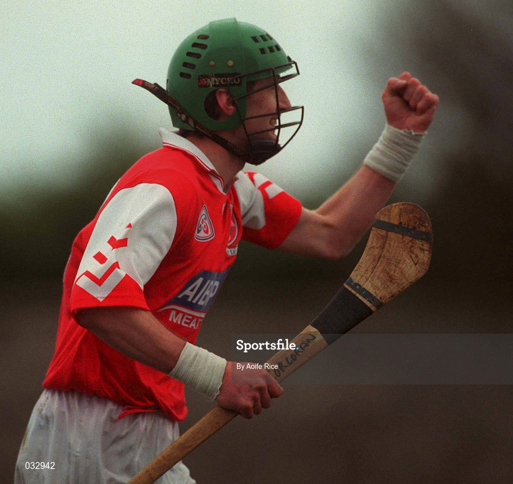 30 January 2000; Tony Corcoran of Louth celebrates his side's opening goal during the Kehoe Cup Quarter-Final match between Meath and Louth at Pairc Naomh Brid in Dundalk, Louth. Photo by Aoife Rice/Sportsfile
