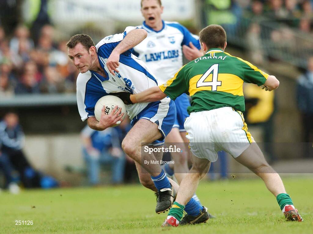3 June 2007; Brian Wall, Waterford, in action against Marc O'Se, Kerry. Bank of Ireland Munster Senior Football Championship Semi-Final, Waterford v Kerry, Fraher Field, Dungarvan, Co. Waterford. Picture credit: Matt Browne / SPORTSFILE