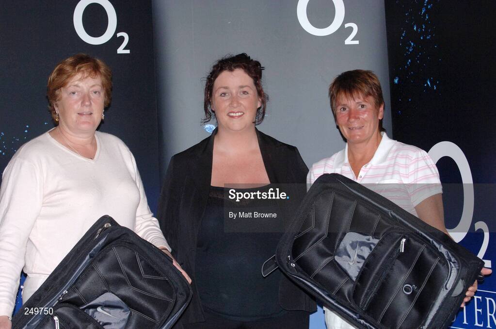 23 May 2007; Sandra McGrath, 02 Store Manager, Clonmel, with Josie Burke, left, Templemore Golf Club and Anna Stapleton, Templemore Golf Club, who were the first place ladies team at the O2 Masters All Ireland Golf Challenge in asscociation with the Irish Independent. County Tipperary Golf & Country Club, Dundrum House Hotel, Dundrum, Co. Tipperary. Picture credit: Matt Browne / SPORTSFILE