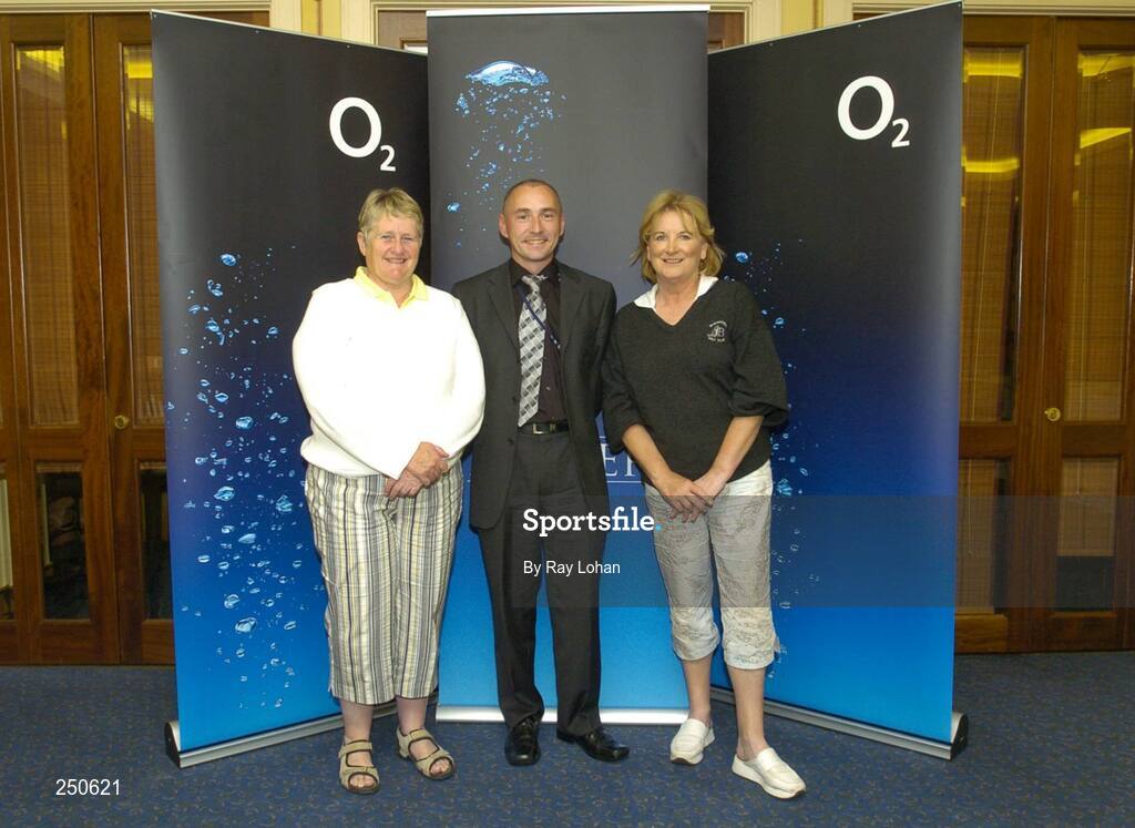 29 May 2007; Winners of Ladies 1st prize are, from left, Mary Murray, Joan Melvin, presented by Tony Mulgrew, O2 Retail Area Manager, centre, at the O2 Masters All Ireland Golf Challenge in association with the Irish Independent. Portmarnock Hotel and Golf Links, Portmarnock, Co. Dublin. Picture credit: Ray Lohan / SPORTSFILE *** Local Caption ***