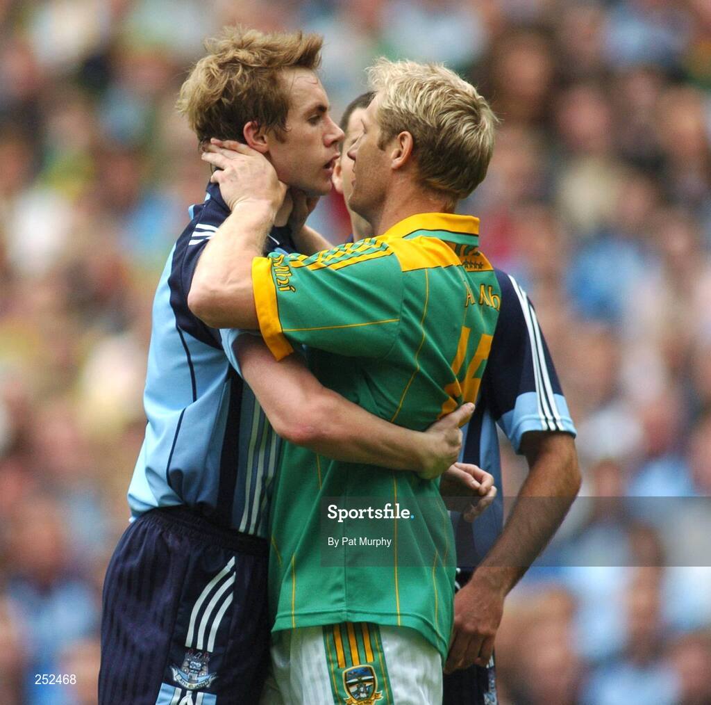 17 June 2007; Dublin's Paul Griffin and Meath's Graham Geraghty involved in an altercation during the game. Bank of Ireland Leinster Senior Football Championship Quarter-Final Replay, Dublin v Meath, Croke Park, Dublin. Picture credit: Pat Murphy / SPORTSFILE