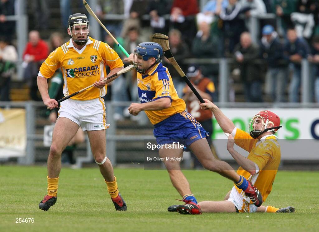 30 June 2007; Gerry O 'Grady, Clare, in action against Michael Herron and Paddy McGill, Antrim. Guinness All-Ireland Hurling Championship Qualifier, Group 1A, Round 1, Antrim v Clare, Casement Park, Belfast, Co. Antrim. Picture credit: Oliver McVeigh / SPORTSFILE