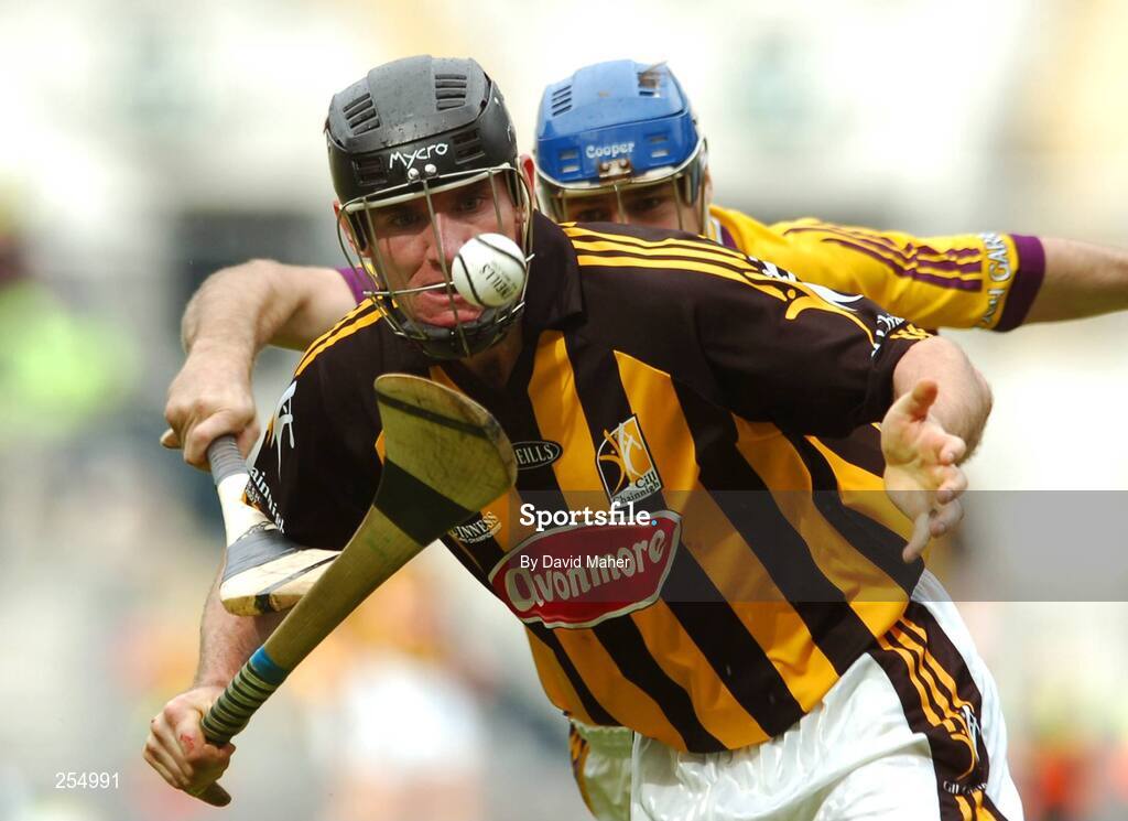 1 July 2007; Noel Hickey, Kilkenny, in action against Michael Jordan, Wexford. Guinness Leinster Senior Hurling Championship Final, Kilkenny v Wexford, Croke Park, Dublin. Picture credit: David Maher / SPORTSFILE