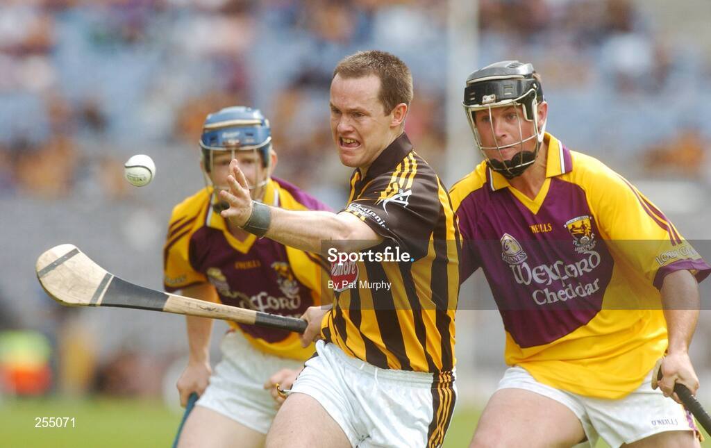 1 July 2007; Michael Kavanagh, Kilkenny, in action against Darren Stamp, Wexford. Guinness Leinster Senior Hurling Championship Final, Kilkenny v Wexford, Croke Park, Dublin. Picture credit: Pat Murphy / SPORTSFILE