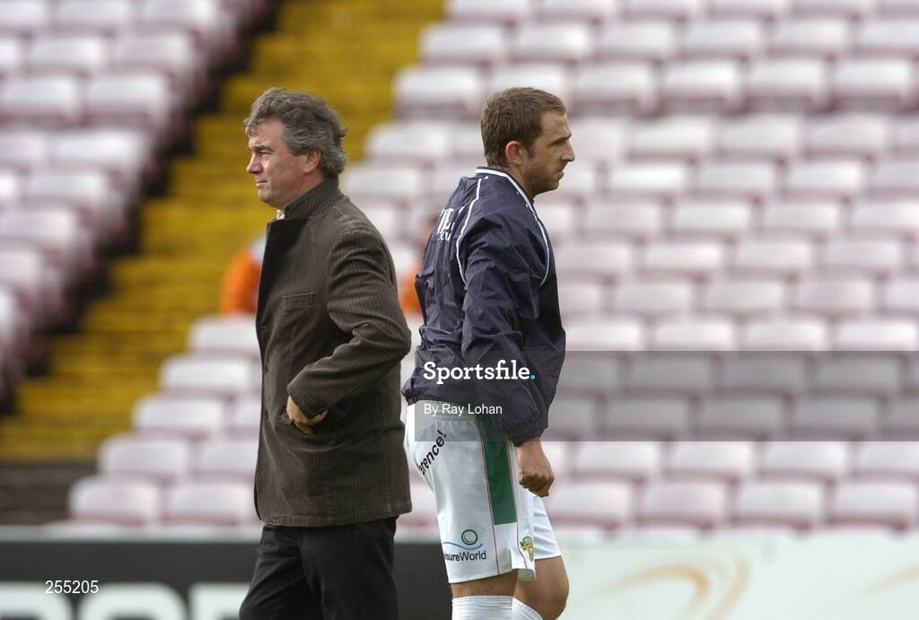 3 July 2007; Cork City manager Damien Richardson, left, and Gareth Farrelly before the start of the game. Cork City. eircom League of Ireland Cup Quarter-Final, Bohemians v Cork City, Dalymount Park, Dublin. Picture credit: Ray Lohan / SPORTSFILE