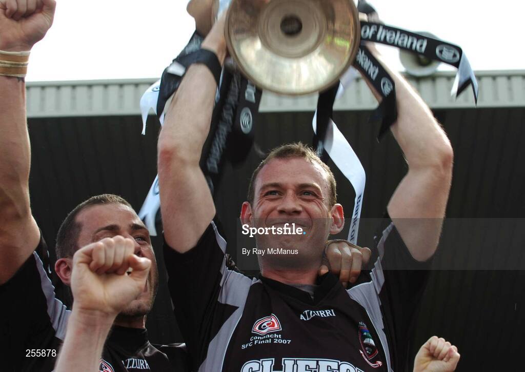 8 July 2007; Sligo captain Noel McGuire, with Eamonn O'Hara beside him, lifts the Nestor Cup. Bank of Ireland Connacht Senior Football Championship Final, Galway v Sligo, Dr. Hyde Park, Roscommon. Picture credit: Ray McManus / SPORTSFILE