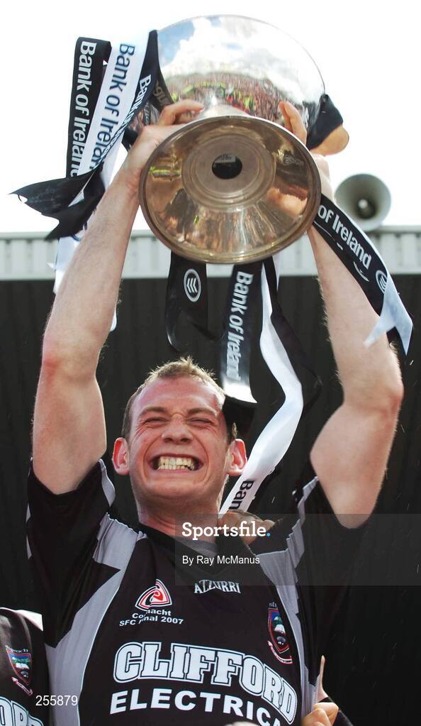 8 July 2007; Sligo captain Noel McGuire lifts the Nestor Cup. Bank of Ireland Connacht Senior Football Championship Final, Galway v Sligo, Dr. Hyde Park, Roscommon. Picture credit: Ray McManus / SPORTSFILE