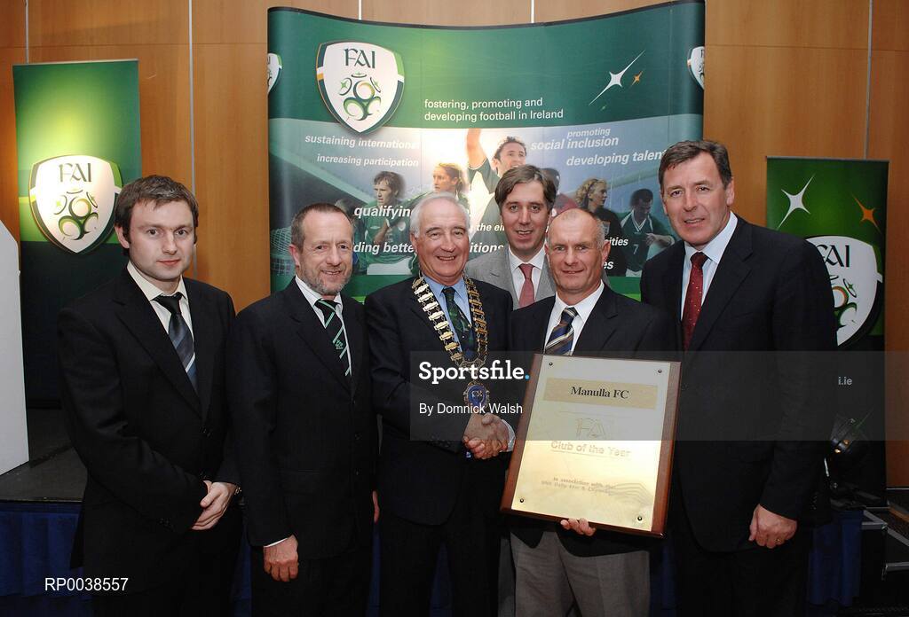 6 July 2007; Manulla FC from Castlebar, Co. Mayo, were awarded FAI Club of the year at a pre Annual General Meeting dinner hosted by the Football Association of Ireland. Pictured on the night were, from left, Eoin Brannigan, The Star newspaper, Mr Sean Kelly, former President GAA, David Blood, President FAI, John Delaney, FAI, John Lavelle, Chairman Manulla FC, and Pakie Bonner, FAI. The Malton Hotel, Killarney, Co. Kerry. Picture credit: Domnick Walsh / SPORTSFILE