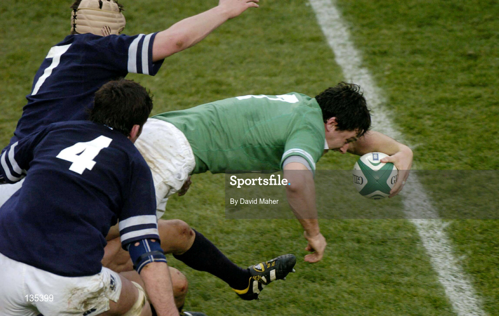 27 March 2004; David Wallace of Ireland goes over to score his side's third try during the RBS Six Nations Rugby Championship match between Ireland and Scotland at Lansdowne Road in Dublin. Photo by David Maher/Sportsfile