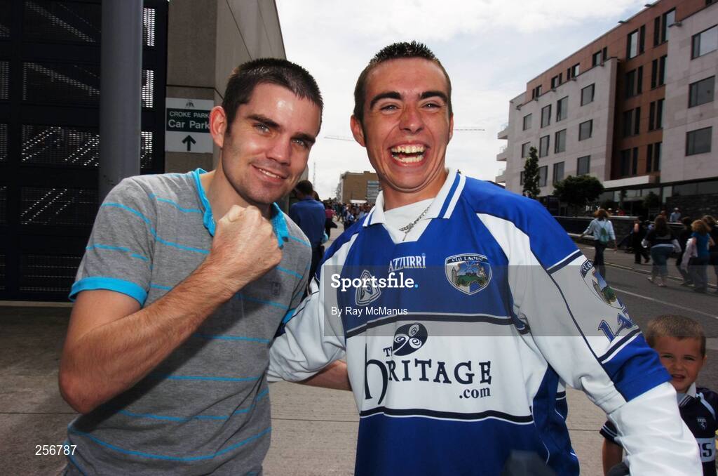 15 July 2007; Laois supporter Kevin McEvoy, from Killleshin, and European Super Bantamweight Champion Bernard Dunne before the game. Bank of Ireland Leinster Senior Football Championship Final, Dublin v Laois, Croke Park, Dublin. Picture credit: Ray McManus / SPORTSFILE