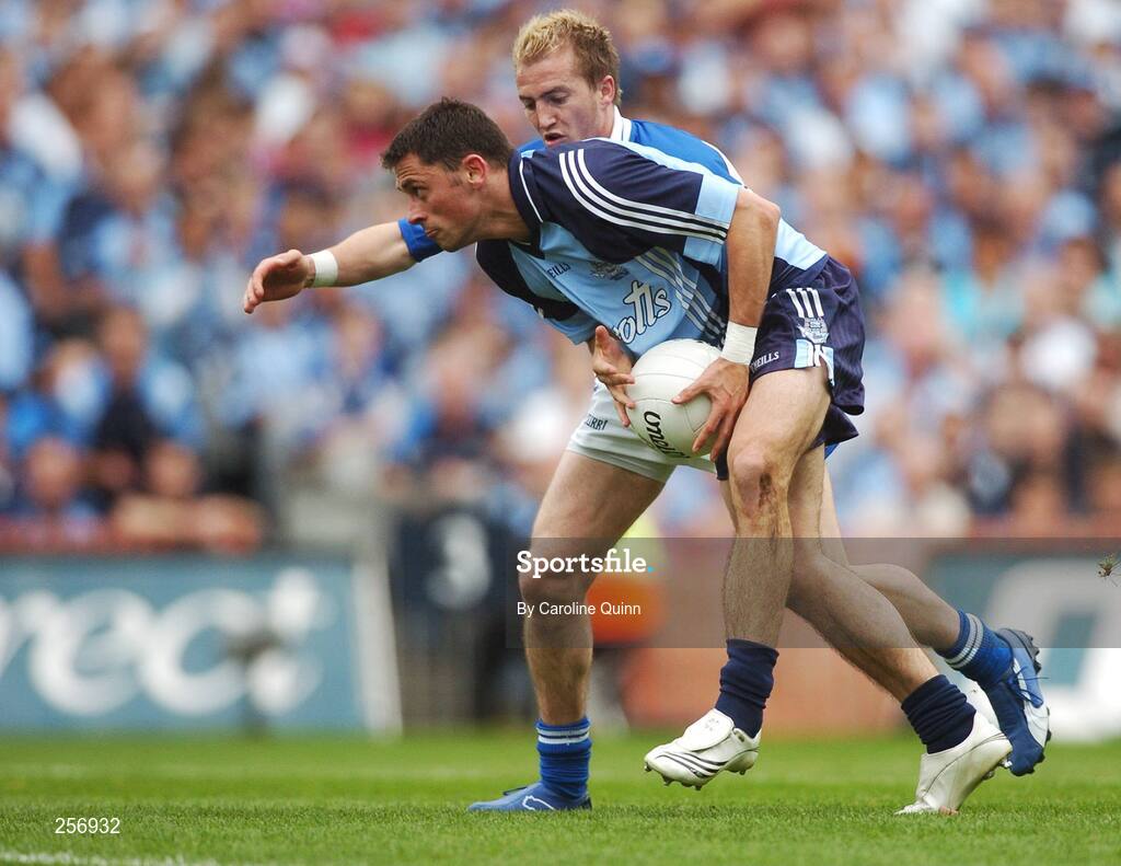 15 July 2007; Alan Brogan, Dublin, in action against Joe Higgins, Laois. Bank of Ireland Leinster Senior Football Championship Final, Dublin v Laois, Croke Park, Dublin. Picture credit: Caroline Quinn / SPORTSFILE