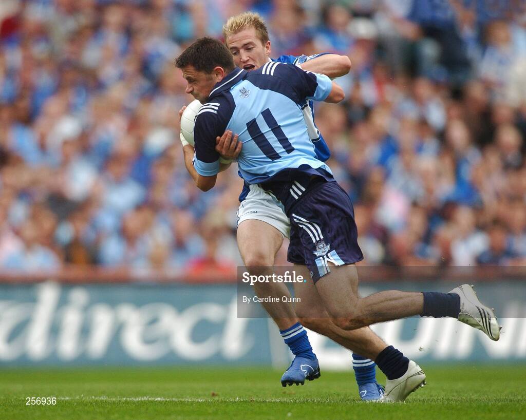 15 July 2007; Alan Brogan, Dublin, in action against Joe Higgins, Laois. Bank of Ireland Leinster Senior Football Championship Final, Dublin v Laois, Croke Park, Dublin. Picture credit: Caroline Quinn / SPORTSFILE