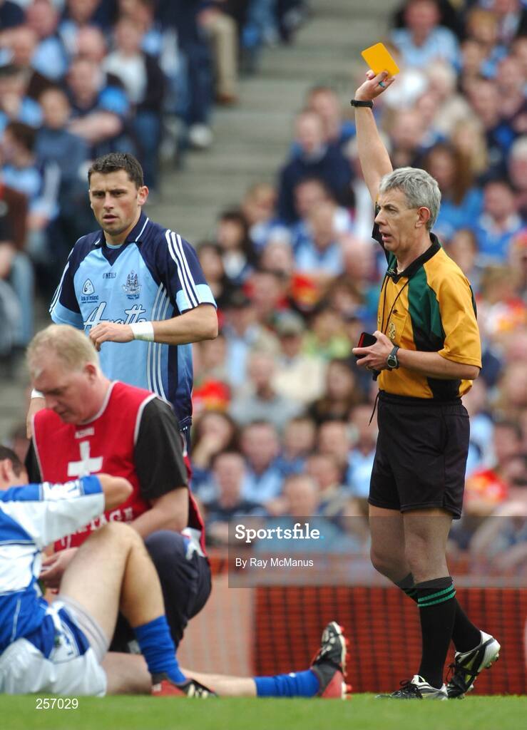 15 July 2007; Alan Brogan, Dublin, is shown a Yellow Card by referee Michael Hughes. Bank of Ireland Leinster Senior Football Championship Final, Dublin v Laois, Croke Park, Dublin. Picture credit: Ray McManus / SPORTSFILE