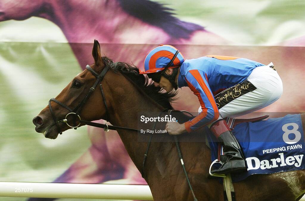 15 July 2007; Johnny Murtagh aboard Peeping Fawn on their way to winning the Darley Irish Oaks. Curragh Racecourse, Co. Kildare. Picture credit: Ray Lohan / SPORTSFILE *** Local Caption ***