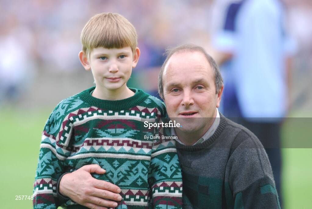 18 July 2007; Peter Galvin, Coolderry, with Pasha Martin Koyskya, aged 9, Belarus . Erin U21 Leinster Hurling Championship final. Dublin v Offaly, Parnell Park, Dublin. Picture Credit; Daire Brennan / SPORTSFILE