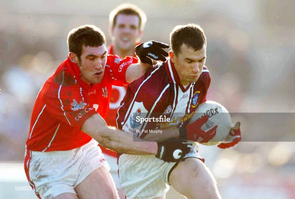 13 February 2005; Dessie Dolan, Westmeath, in action against Noel O'Laoire, Cork. Allianz National Football League, Division 1A, Westmeath v Cork, Cusack Park, Mullingar, Co. Westmeath. Picture credit; Pat Murphy / SPORTSFILE