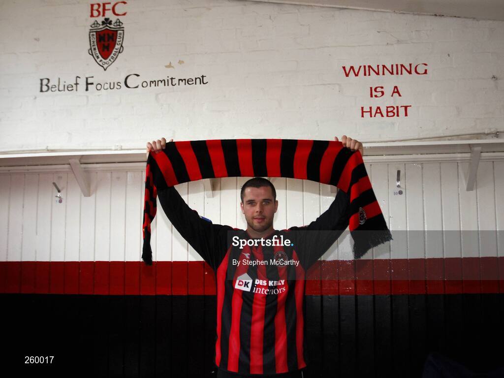 27 July 2007; Bohemians new signing Chris Turner, pictured in the Bohemians dressing room, after a press conference to announce their four new signings. Phoenix Bar, Dalymount Park, Dublin. Picture credit: Stephen McCarthy / SPORTSFILE