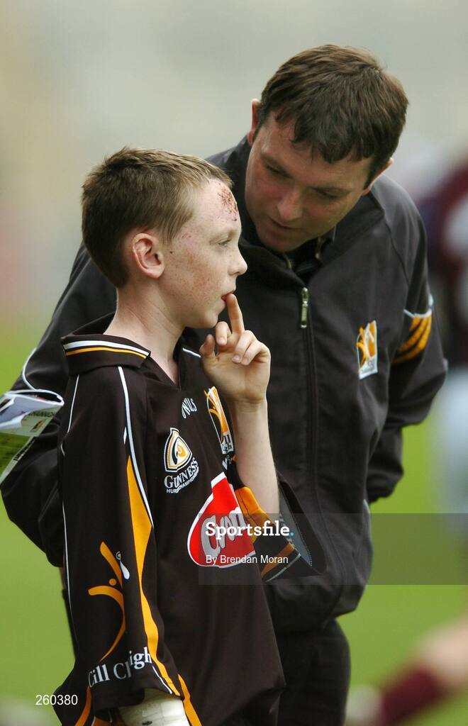28 July 2007; Kilkenny goalkeeper James McGarry with his son Darragh before the game. Guinness All-Ireland Senior Hurling Championship Quarter-Final, Kilkenny v Galway, Croke Park, Dublin. Picture credit; Brendan Moran / SPORTSFILE