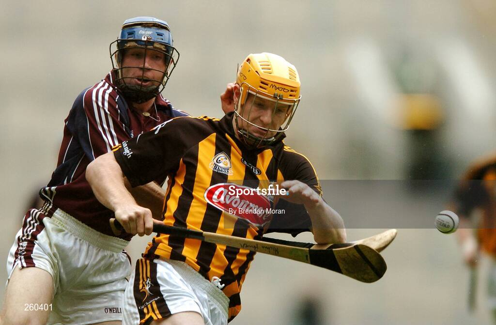 28 July 2007; Richie Power, Kilkenny, in action against Damien Hayes, Galway. Guinness All-Ireland Senior Hurling Championship Quarter-Final, Kilkenny v Galway, Croke Park, Dublin. Picture credit; Brendan Moran / SPORTSFILE