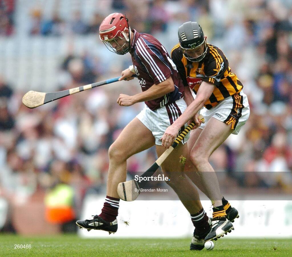 28 July 2007; John Lee, Galway, in action against  Martin Comerford, Kilkenny. Guinness All-Ireland Senior Hurling Championship Quarter-Final, Kilkenny v Galway, Croke Park, Dublin. Picture credit; Brendan Moran / SPORTSFILE