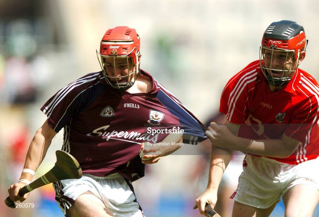 29 July 2007; Gerard Kelly, Galway, in action against Alywin Kearney, Cork. ESB All-Ireland Minor Hurling Championship Quarter-Final, Cork v Galway, Croke Park, Dublin. Picture credit; Brendan Moran / SPORTSFILE