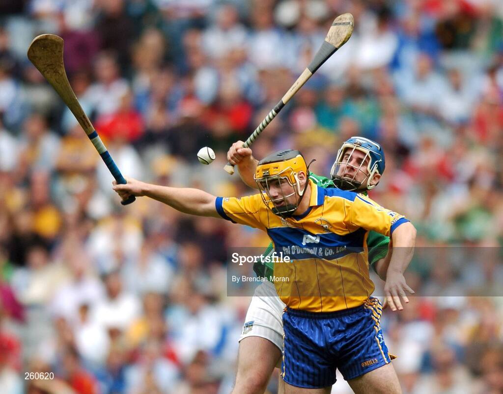 29 July 2007; Bernard Gaffney, Clare, in action against Damien Reale, Limerick. Guinness All-Ireland Senior Hurling Championship Quarter-Final, Clare v Limerick, Croke Park, Dublin. Picture credit; Brendan Moran / SPORTSFILE