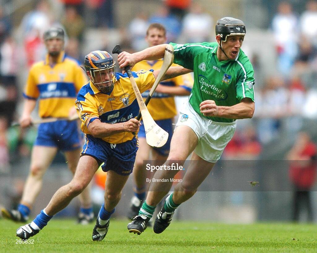 29 July 2007; Ollie Moran, Limerick, in action against Alan Markham, Clare. Guinness All-Ireland Senior Hurling Championship Quarter-Final, Clare v Limerick, Croke Park, Dublin. Picture credit; Brendan Moran / SPORTSFILE